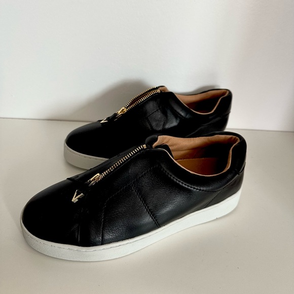 Vionic Ellis Black Leather Zip Up Sneaker - Picture 7 of 8